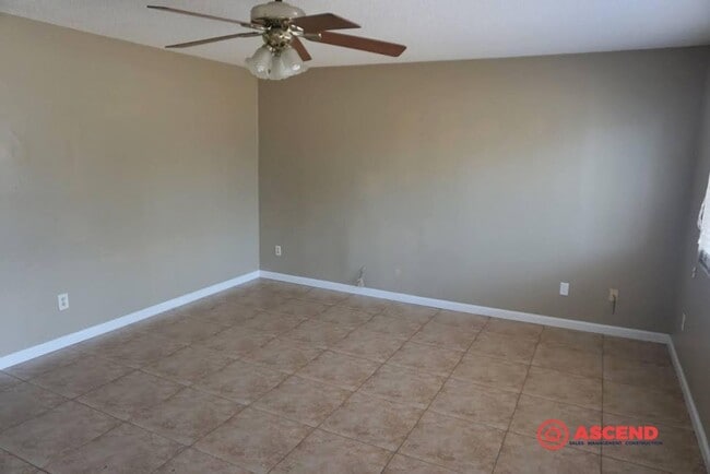 Foto del edificio - 209 E Harding Ave
