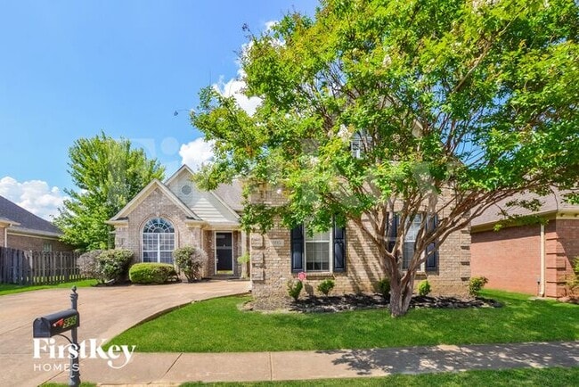 Building Photo - 995 Nesting Wood Cir W