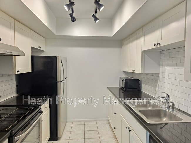 Photo - 605 N Keene Rd Apartment