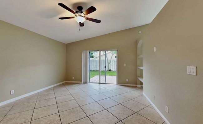 Building Photo - 3105 Torres Cir