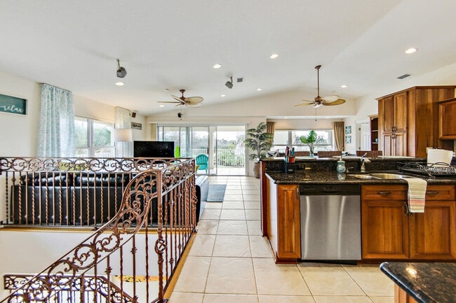 Foto del edificio - 24 Central Ave