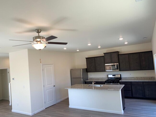 Foto del edificio - 3575 SE Richey Rd