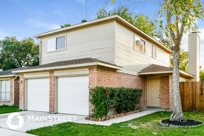Building Photo - 7843 Greenedge Dr