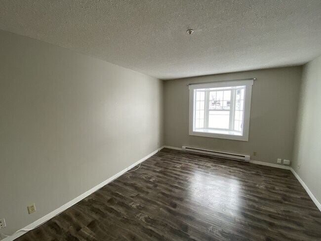 Photo du bâtiment - 151 Queen St