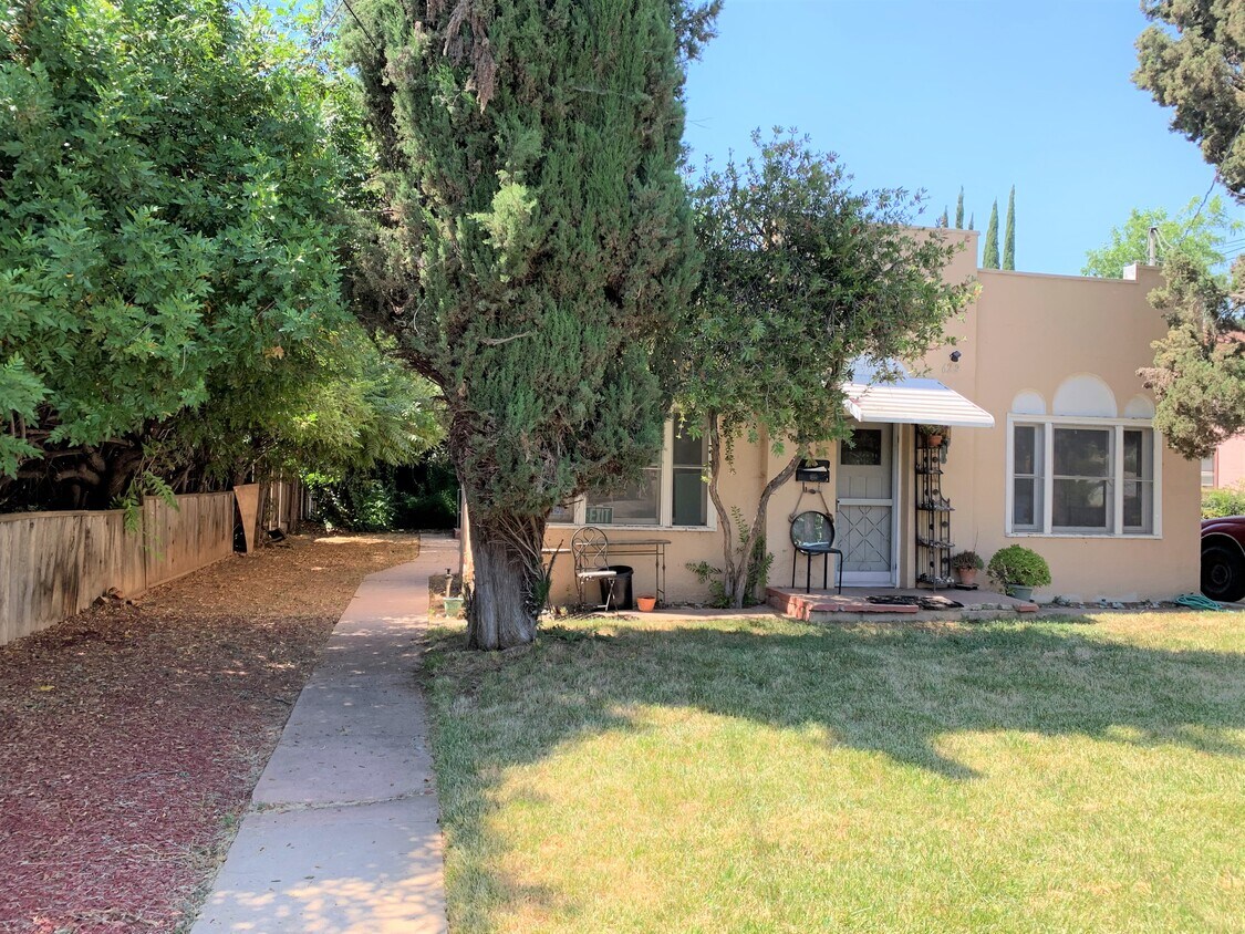 Foto principal - 622 Glenwood Dr