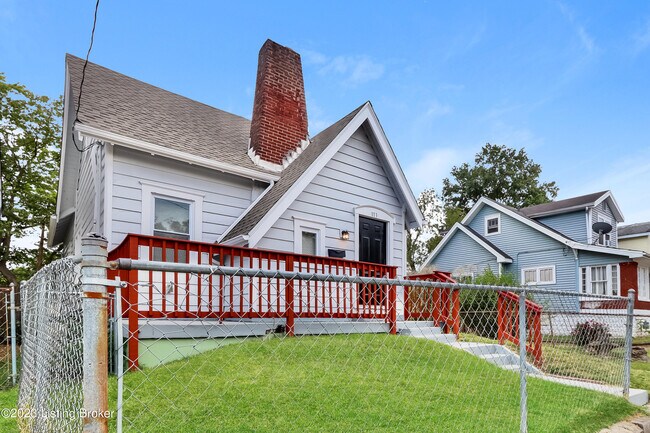 Building Photo - 113 S 43rd St