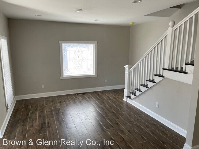 Building Photo - 5 br, 3.5 bath House - 604 S Church Street