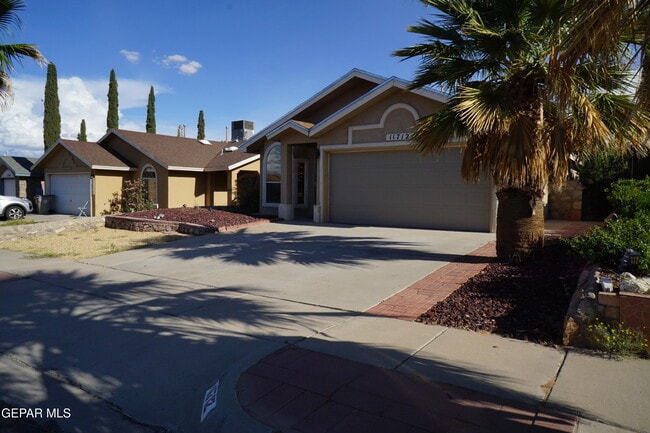 Building Photo - 11712 Balladeer Ave