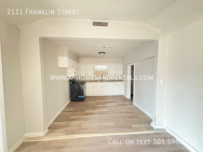 Foto del edificio - 2111 Franklin St