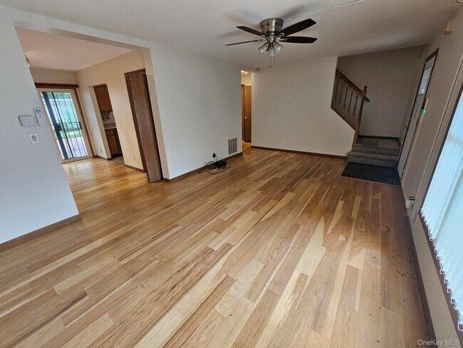 Foto del edificio - 49 Beechwood Ave