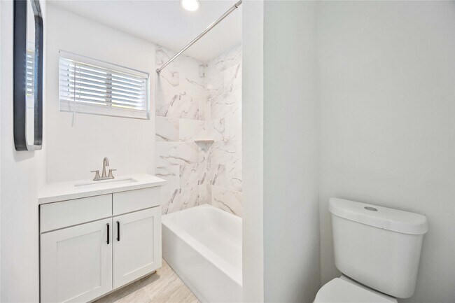 Foto del edificio - 6811 Del Rio St