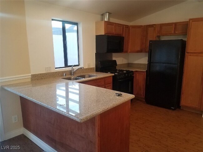 Foto del edificio - 5583 Hobble Creek Dr