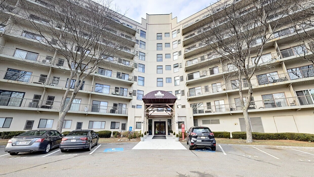 133 Commander Shea Blvd Unit 217, Quincy, MA 02171 Condo for Rent in