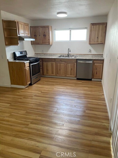 Building Photo - 11200 Palomar Ave