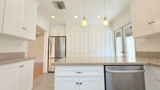 Building Photo - Spacious 4-Bedroom + Bonus Room Home with ...
