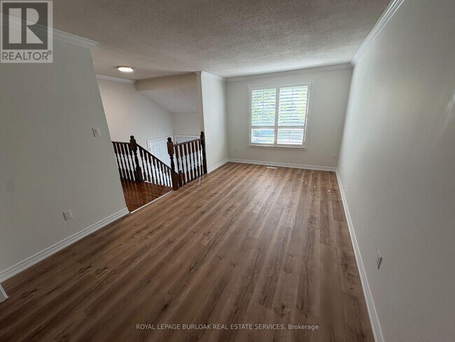 Building Photo - 3455 Caplan Crescent