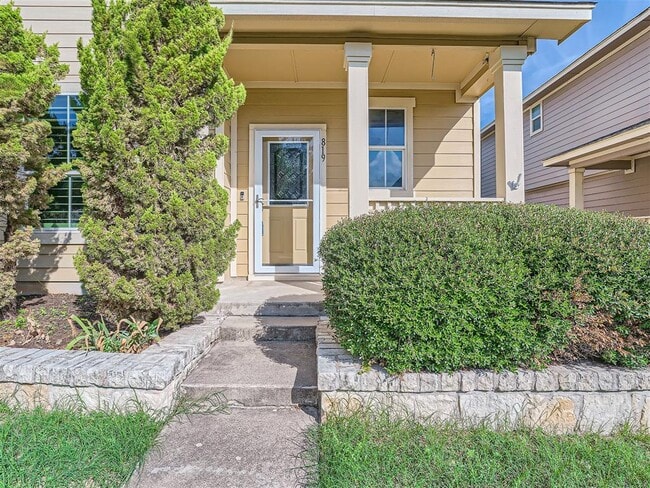 Building Photo - 819 Palo Duro Dr