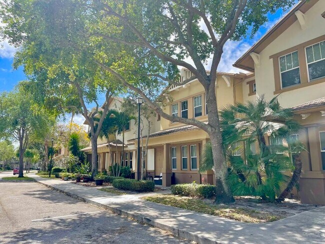 Foto del edificio - 690  Pacific Grove Drive 4 West Palm Beach...