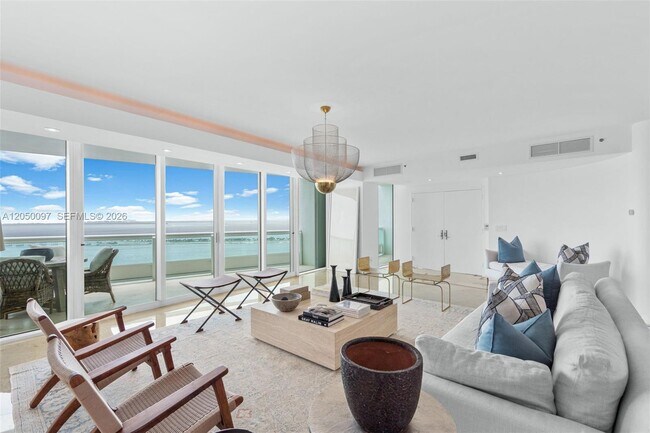 Foto del edificio - 1643 Brickell Ave