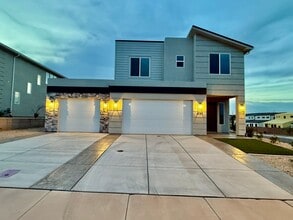 Building Photo - 4285 El Capitan Wy