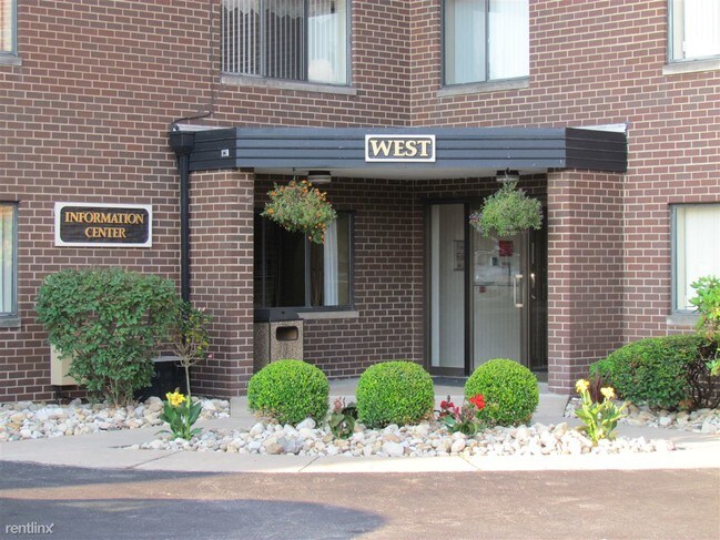 Foto del edificio - 100 Bryn Mawr Ct E