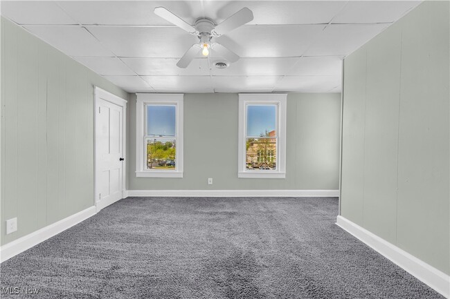 Foto del edificio - 352 7th St