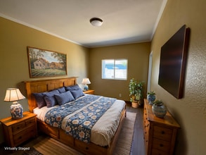 Building Photo - 988 S Garey Ave