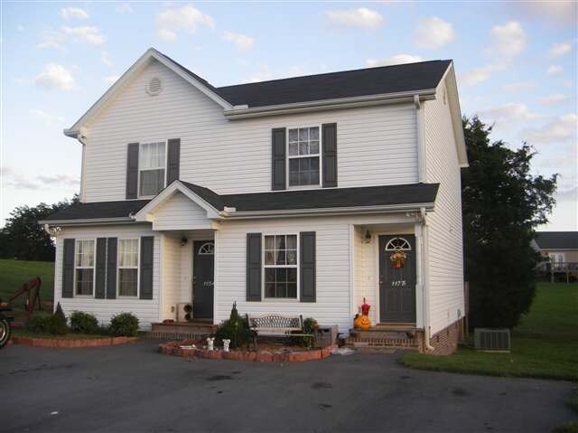 Primary Photo - 117 SKYVIEW Cir