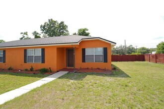 Building Photo - 3178 N Ridge Rd