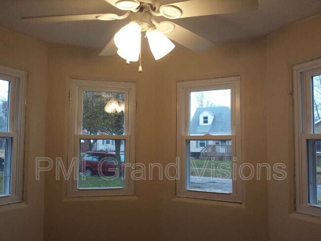 Foto del edificio - 328 E Kellar Ln