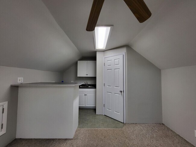 Building Photo - Studio loft next to UCO campus with deck and fenced yard