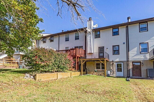 Foto del edificio - 3 bedroom, 2 bath townhome in Pike Creek