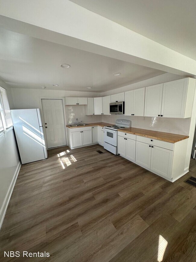 Building Photo - 2 br, 1 bath House - 949 Lynch Road