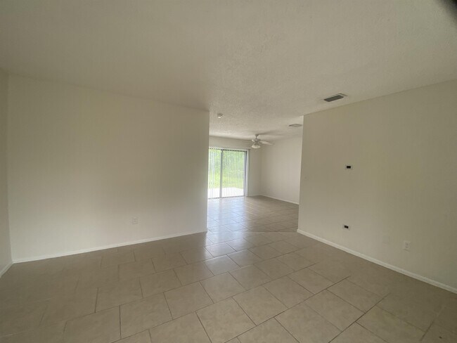 Building Photo - 18051 Steele Ave