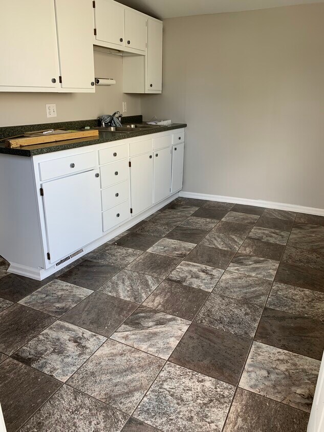 Foto principal - 1306 Laurel Ave