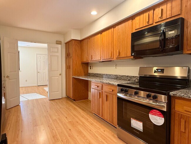 Foto del edificio - 71 Oak Knoll Dr