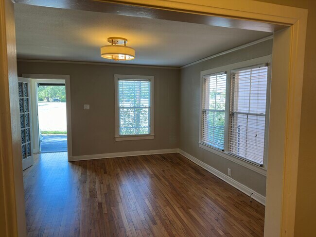 Foto del edificio - 906 N 6th St