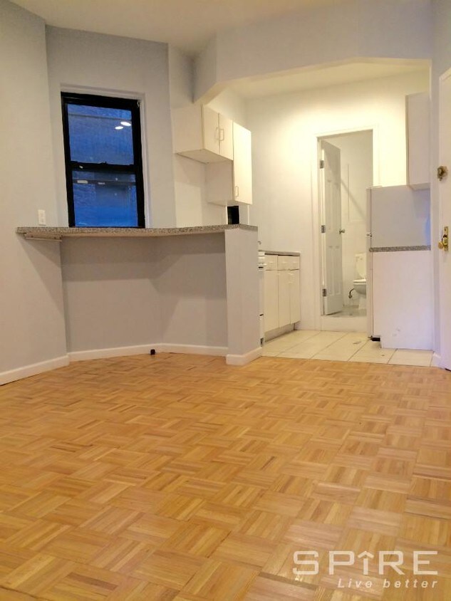 Primary Photo - 332 W 49th St