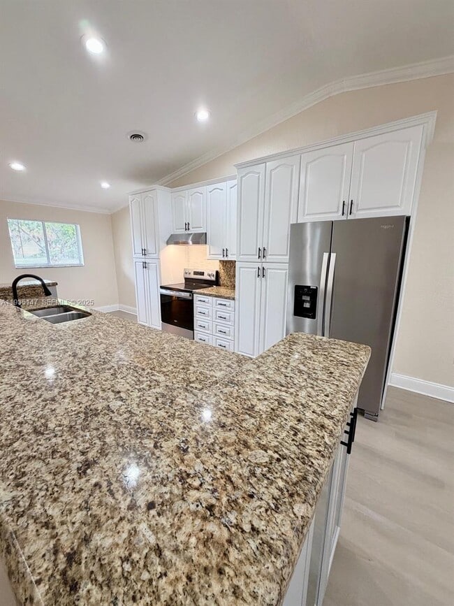 Foto del edificio - 10722 La Placida Dr