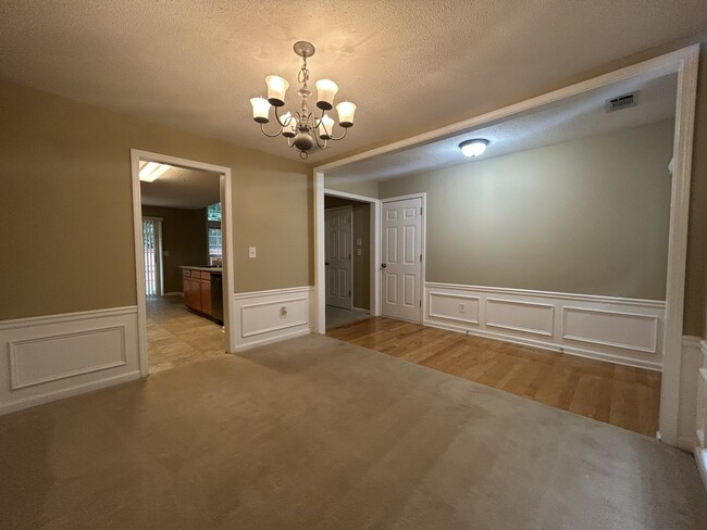Building Photo - 1608 Hemburg Trace