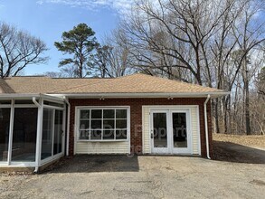 Building Photo - 265 Butler Rd