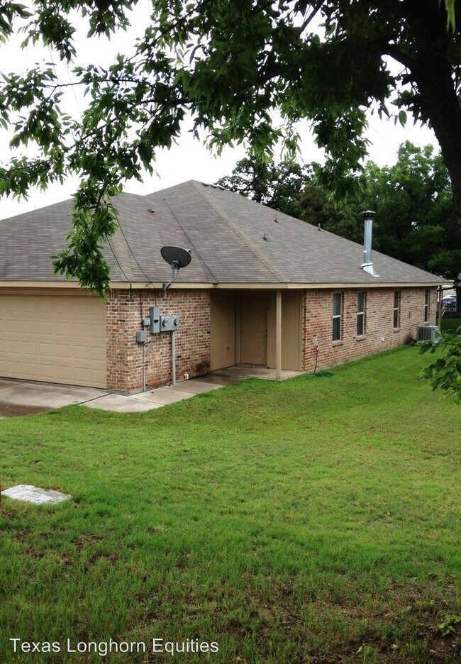 Building Photo - 1008 Jameson St