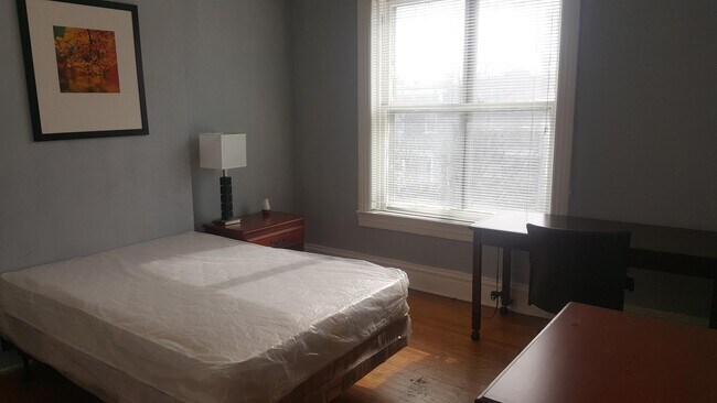 Building Photo - 4805 Maffitt Ave