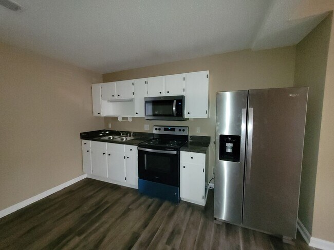 Building Photo - 70 GA-98