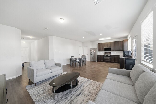 Foto del edificio - 18518 Snowy River Ln