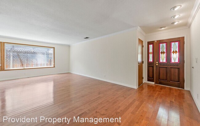 Building Photo - 4 br, 2 bath House - 164 Sprucemont Place