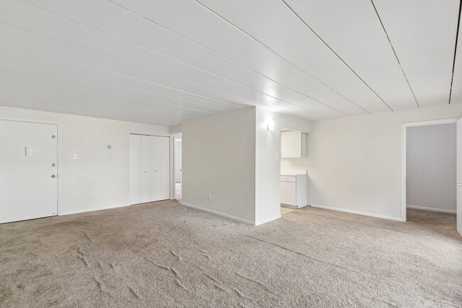 Interior Photo - Racquet Club