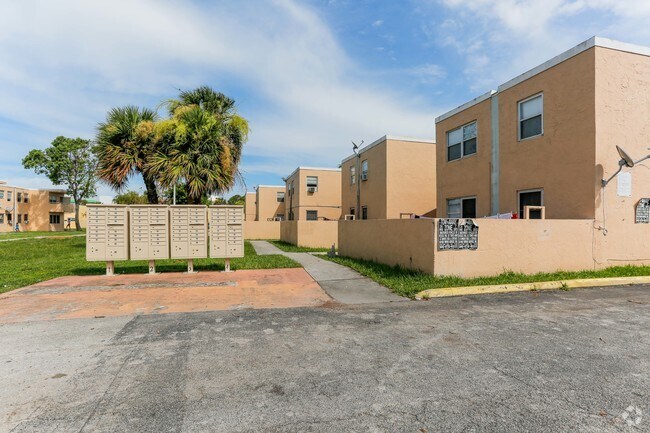 Foto del edificio - 2099 NW 23rd St