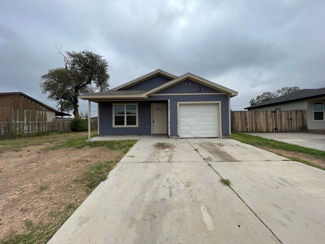 Newer construction House Rental in Lubbock, TX