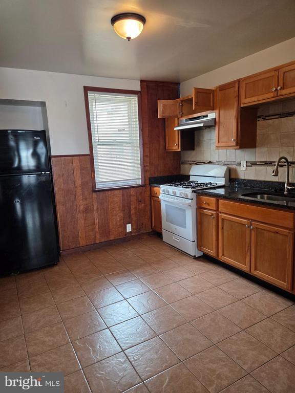 Foto del edificio - 4013 Creston St